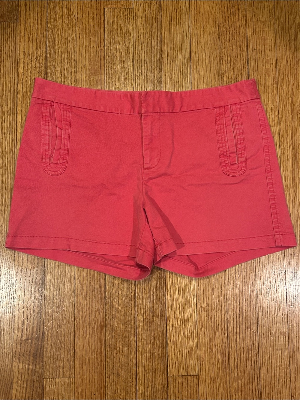 GAP Coral Red Mid-Rise Pocket Shorts